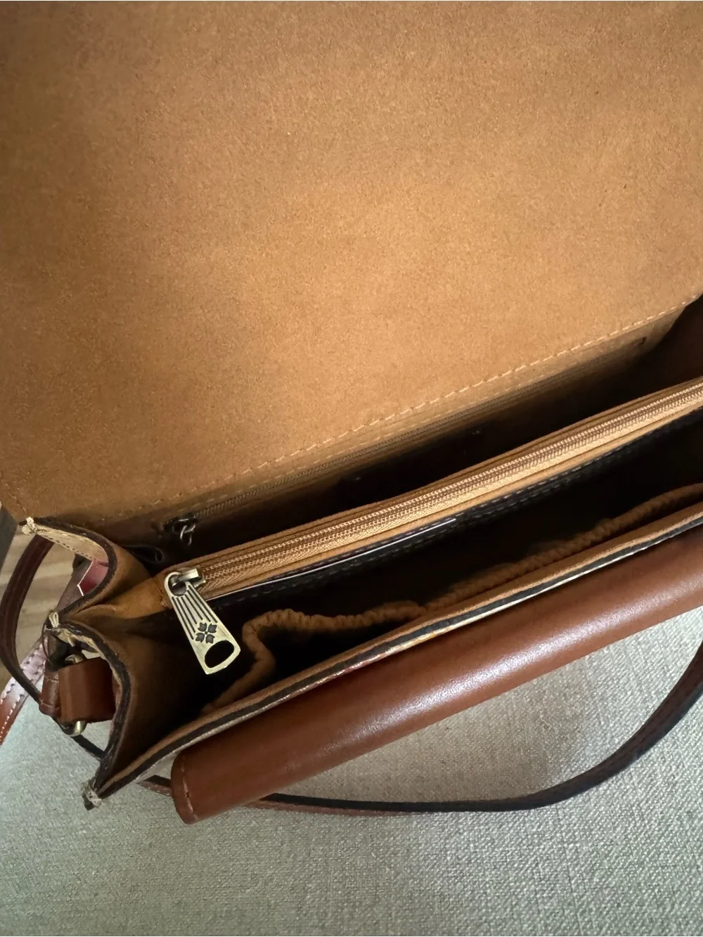Patricia Nash leather Floral Crossbody Bag - Picture 4 of 8